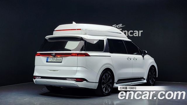 Kia Carnival Gasoline 9-Seater Hi-Limousine Signature — пробег 27 617 км — фото 2 из 5