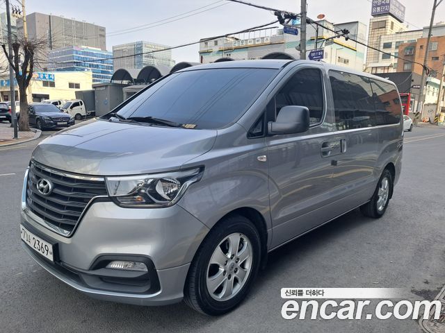 Hyundai Starex Wagon 11-Seater Smart — пробег 130 073 км — фото 2 из 5