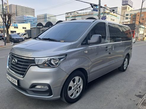 Hyundai Starex Wagon 11-Seater Smart — пробег 130 073 км — фото 2 из 5
