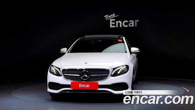 Mercedes-Benz E-Class из Кореи Encar