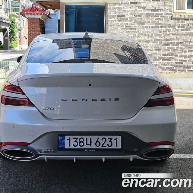Genesis G70 Gasoline 2.5T 2WD — пробег 30 000 км — фото 4 из 5