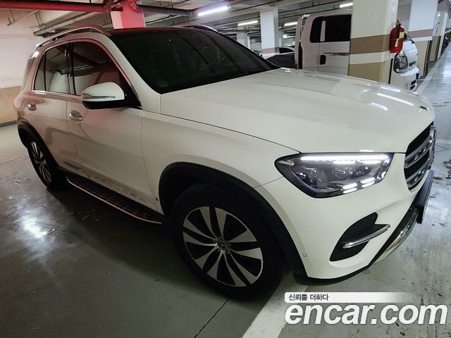 Mercedes-Benz GLE-Class GLE300d 4MATIC — пробег 39 000 км — фото 3 из 5