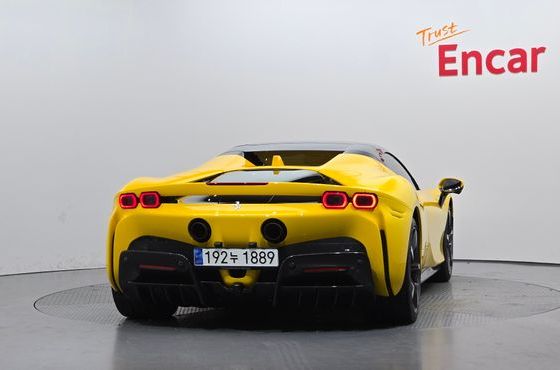 Ferrari SF90 4.0 — пробег 1 492 км — фото 4 из 5