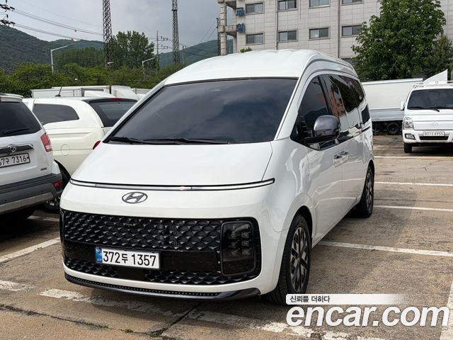 Hyundai Staria 4WD Lounge 9-Seater Limousine — пробег 1 666 км — фото 1 из 5