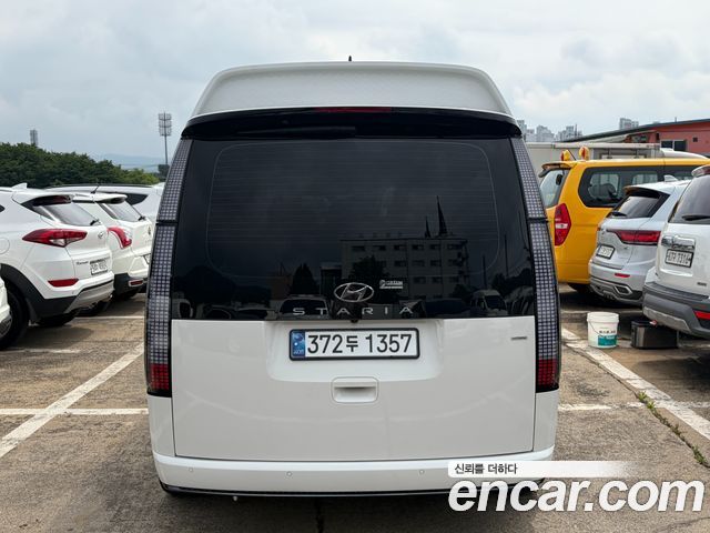 Hyundai Staria 4WD Lounge 9-Seater Limousine — пробег 1 666 км — фото 5 из 5