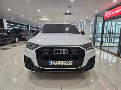 Audi Q7 55 TFSI Quattro Premium — пробег 76 500 км — фото 3 из 5