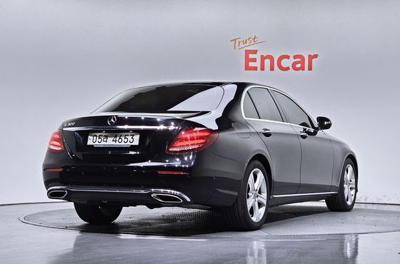 Mercedes-Benz E-Class E200 Avantgarde — пробег 83 887 км — фото 2 из 5