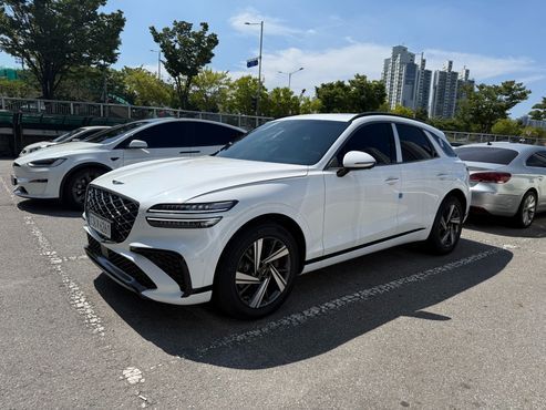 Genesis GV70 2.5T Gasoline 2WD — пробег 1 054 км — фото 3 из 5