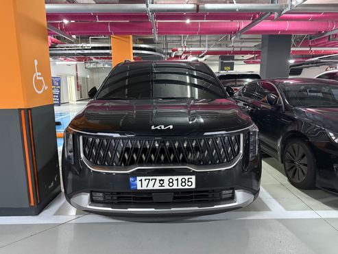 Kia Carnival HEV 9 seater Prestige — пробег 17 000 км — фото 3 из 5