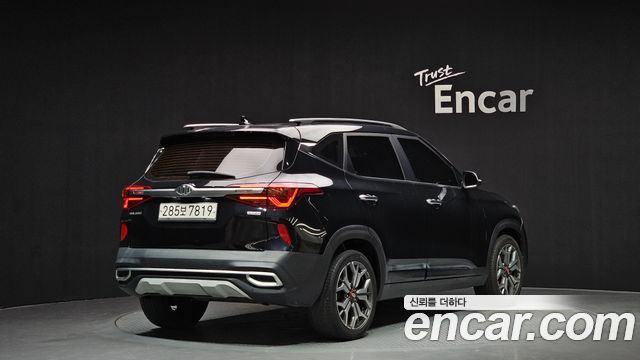 Kia Seltos из Кореи Encar