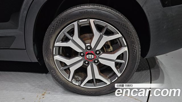 Kia Seltos из Кореи Encar