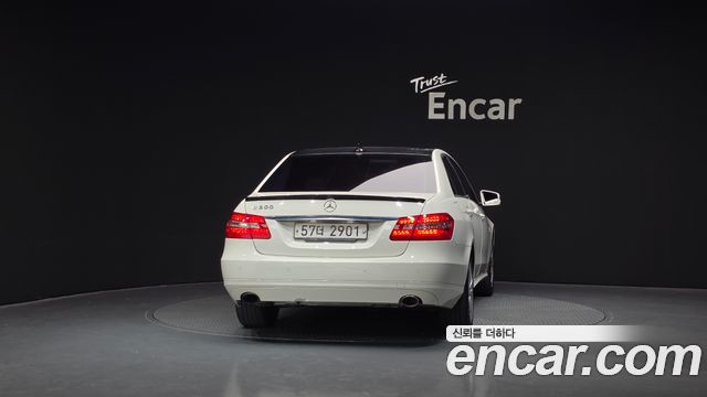 Mercedes-Benz E-Class из Кореи Encar