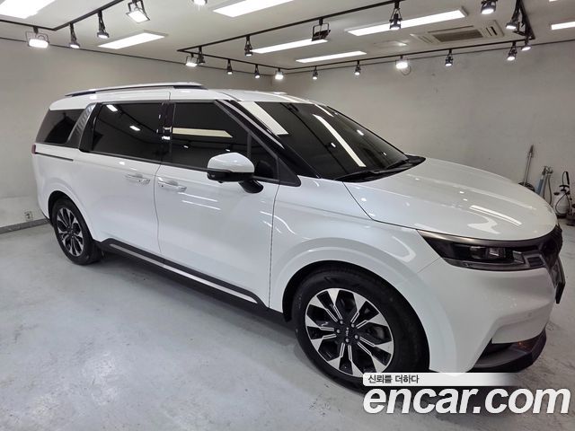 Kia Carnival 9-Seater Signature — пробег 175 937 км — фото 2 из 5