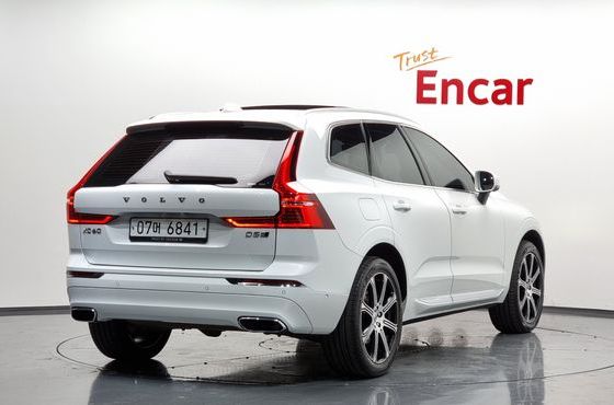 Volvo XC60 D5 Inscription — пробег 79 709 км — фото 2 из 5