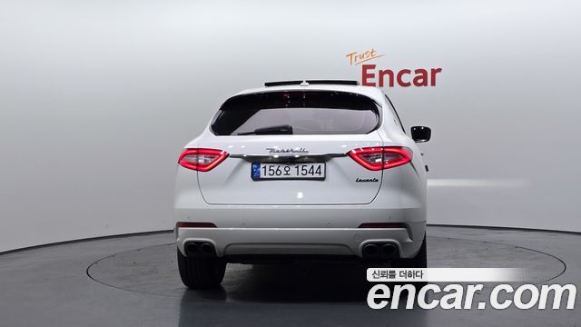 Maserati Levante 3.0 Diesel AWD Luxury — пробег 117 167 км — фото 4 из 5
