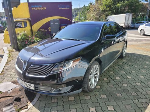 Lincoln MKS 3.7 — пробег 140 000 км — фото 3 из 5