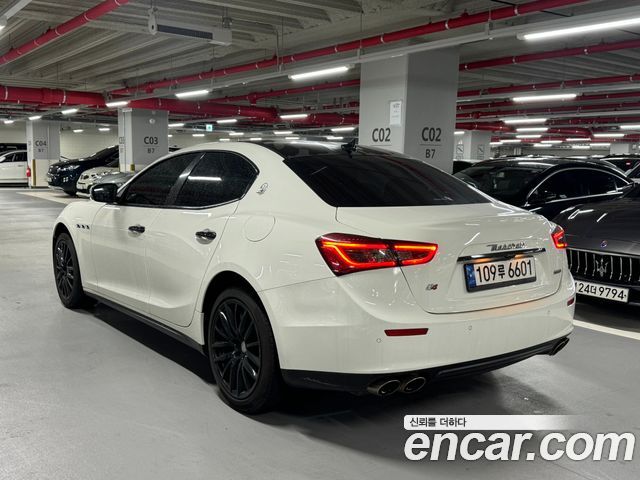 Maserati Ghibli из Кореи Encar