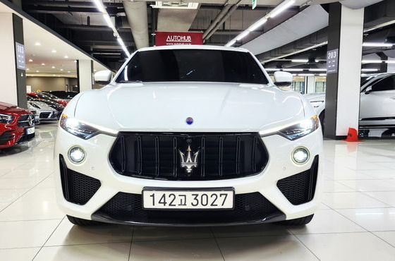 Maserati Levante 3.8 Trofeo — пробег 33 931 км — фото 1 из 5