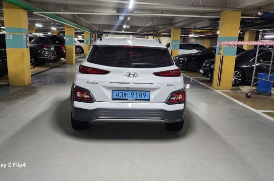 Hyundai Kona Taxi — пробег 178 220 км — фото 2 из 5