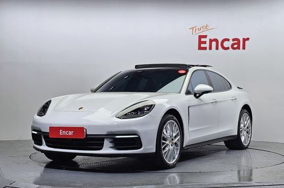 Porsche Panamera 3.0 AWD — пробег 83 253 км — фото 1 из 5