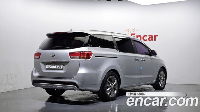 Kia Carnival из Кореи Encar
