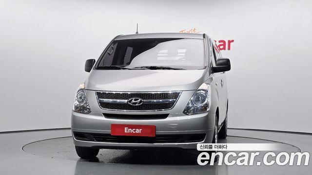 Hyundai Starex 5-Seater VAN CVX Deluxe — пробег 178 503 км — фото 3 из 5