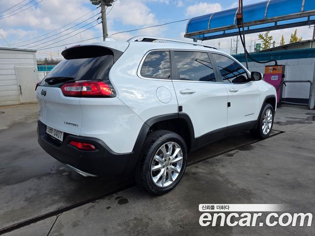 Jeep Cherokee 2.2 Diesel Limited 4WD — пробег 111 475 км — фото 2 из 5