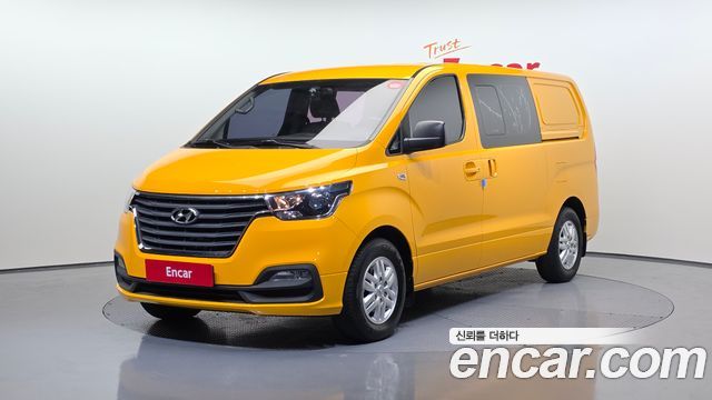 Hyundai Starex Van 5-Seater Smart — пробег 90 433 км — фото 1 из 5