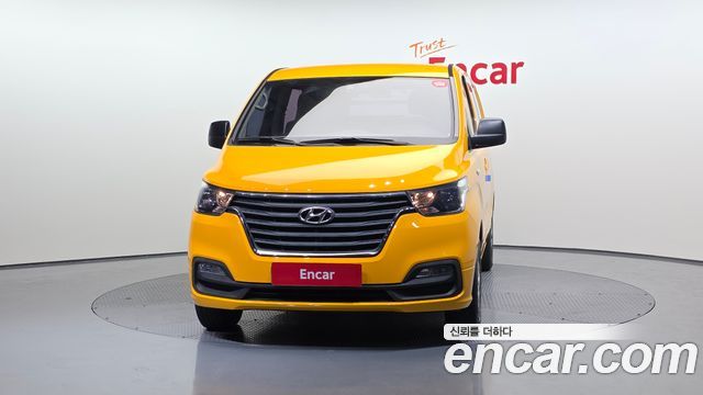 Hyundai Starex Van 5-Seater Smart — пробег 90 433 км — фото 3 из 5