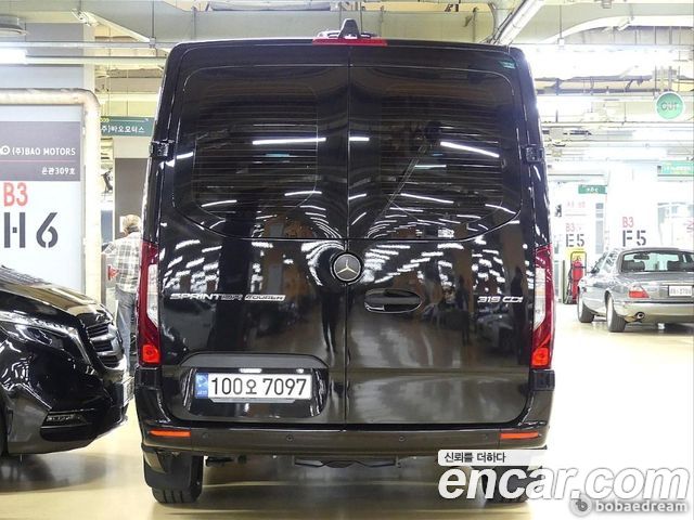 Mercedes-Benz Sprinter 3.0 Diesel W907 — пробег 61 800 км — фото 3 из 5