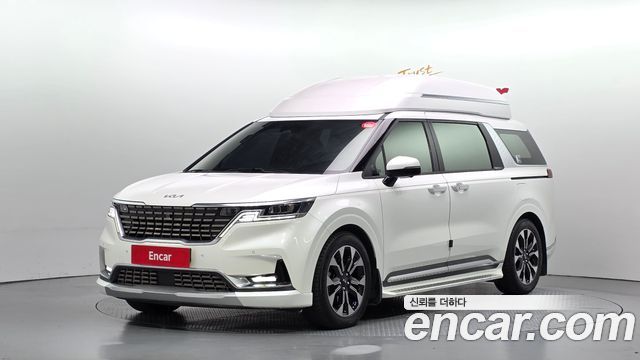 Kia Carnival 9-Seater Hi-Limousine Signature — пробег 105 056 км — фото 1 из 5