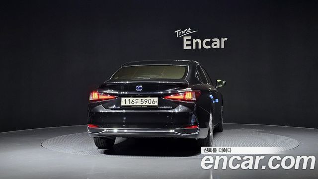 Lexus ES Executive — пробег 84 161 км — фото 4 из 5