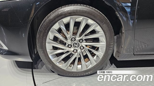 Lexus ES Executive — пробег 84 161 км — фото 5 из 5