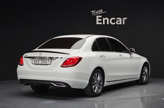 Mercedes-Benz C-Class C200 Avantgarde — пробег 73 050 км — фото 2 из 5