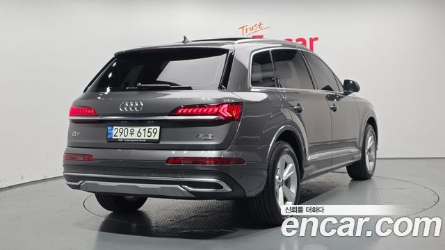 Audi Q7 45 TDI Quattro — пробег 29 471 км — фото 2 из 5