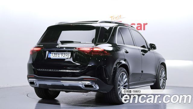 Mercedes-Benz GLE-Class GLE450 4MATIC — пробег 6 028 км — фото 2 из 5