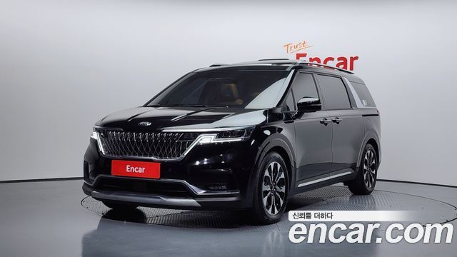 Kia Carnival 9-Seater Signature — пробег 18 244 км — фото 1 из 5