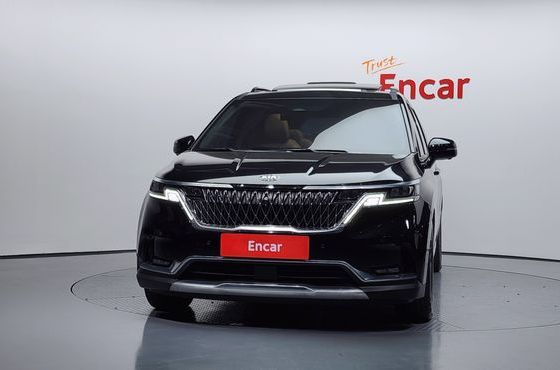 Kia Carnival 9-Seater Signature — пробег 18 244 км — фото 3 из 5