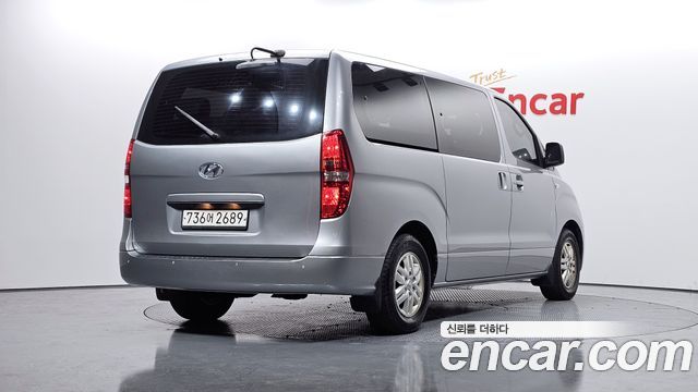 Hyundai Starex 12-Seater Wagon Smart — пробег 104 990 км — фото 2 из 5