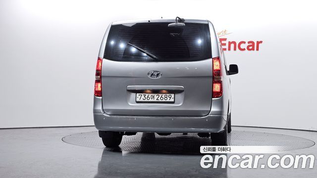 Hyundai Starex 12-Seater Wagon Smart — пробег 104 990 км — фото 4 из 5