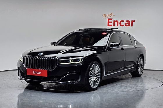 BMW 7-Series 730Ld xDrive Design Pure Excellence — пробег 71 799 км — фото 1 из 5