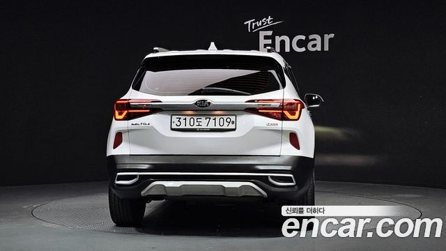 Kia Seltos из Кореи Encar