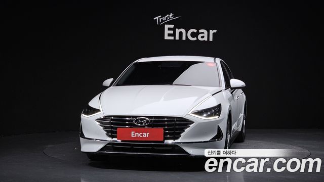 Hyundai Sonata 2.0 Premium Family — пробег 20 773 км — фото 3 из 5