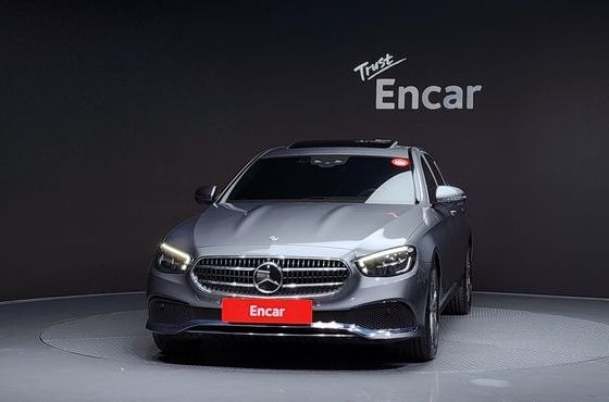 Mercedes-Benz E-Class E250 Avantgarde — пробег 20 390 км — фото 3 из 5