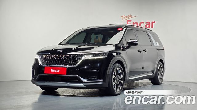 Kia Carnival Gasoline 9-Seater Signature — пробег 50 192 км — фото 1 из 5