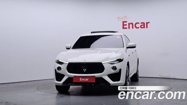 Maserati Levante из Кореи Encar