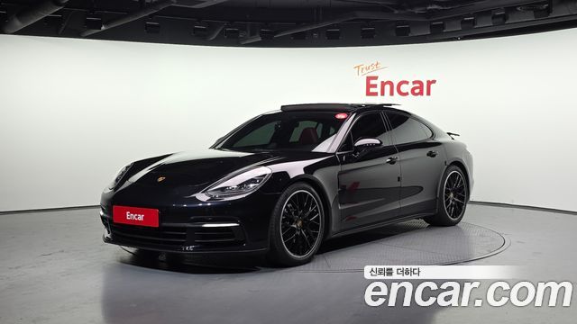 Porsche Panamera 3.0 AWD — пробег 97 876 км — фото 1 из 5