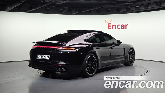Porsche Panamera 3.0 AWD — пробег 97 876 км — фото 2 из 5