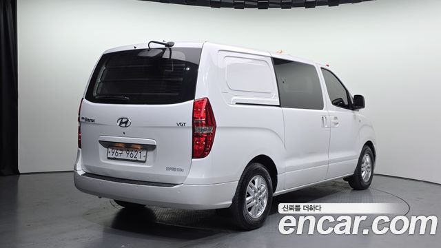 Hyundai Starex 5-Seater VAN Smart — пробег 195 512 км — фото 2 из 5