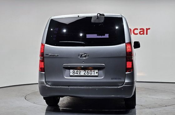 Hyundai Starex 5-Seater VAN CVX Premium — пробег 70 080 км — фото 4 из 5